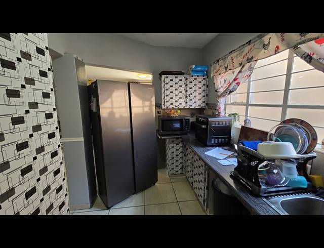 2 BEDROOM SECTIONAL TITLE FOR SALE IN SOUTH CREST